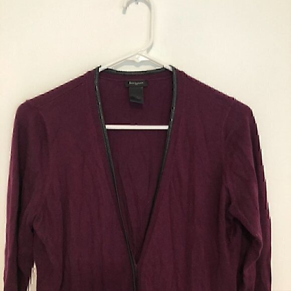 ANN TAYLOR Plum Purple Vegan Faux Leather Trim Button Down Cardigan Sweater M - Picture 2 of 11